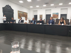 REUNI&Atilde;O COM O GOVERNADOR TARCISIO DE FREITAS