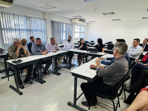 Prefeito e atual Presidente do Conisud Felipe Seme Amed participa de reuni&atilde;o com a Deputada Estadual Analice Fernandes e a Secret&aacute;ria de Meio Ambiente do Estado de S&atilde;o Paulo Nat&aacute;lia Resende